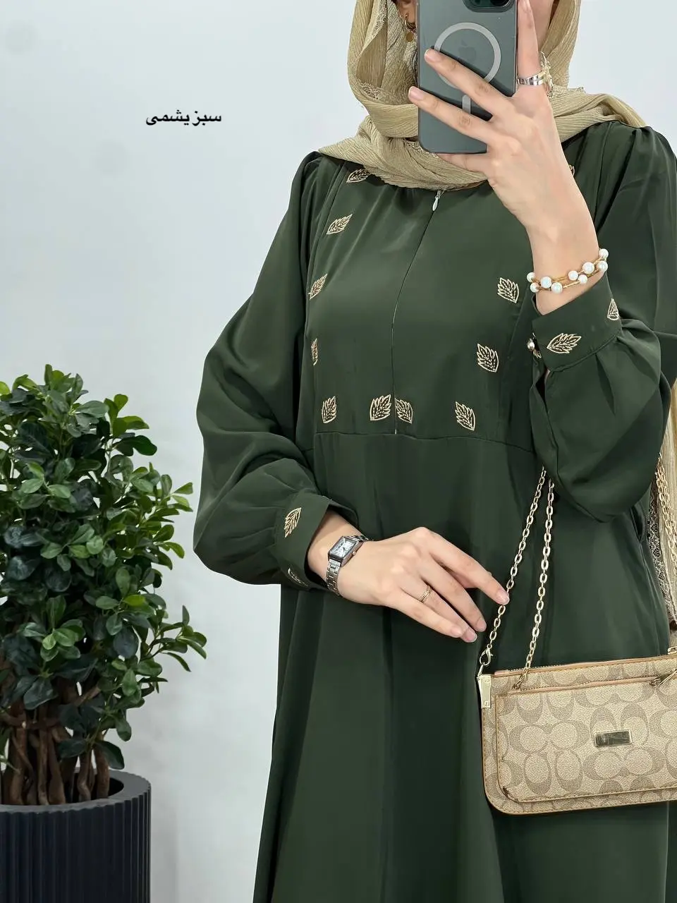 مانتو عبایی گلدوزی محنا 1